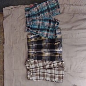 Boys shorts size 3t